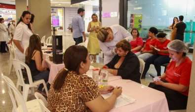 Vacinação gratuita que ocorreu no Shopping de VG